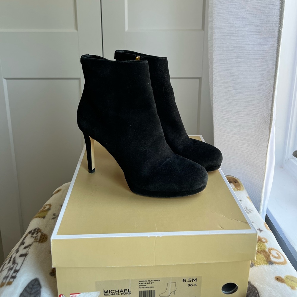Black Michael Kors boot heels